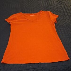 NWOT LIZ CLAIBORNE V-NECK MELON TOP-SIZE-MEDIUM TALL